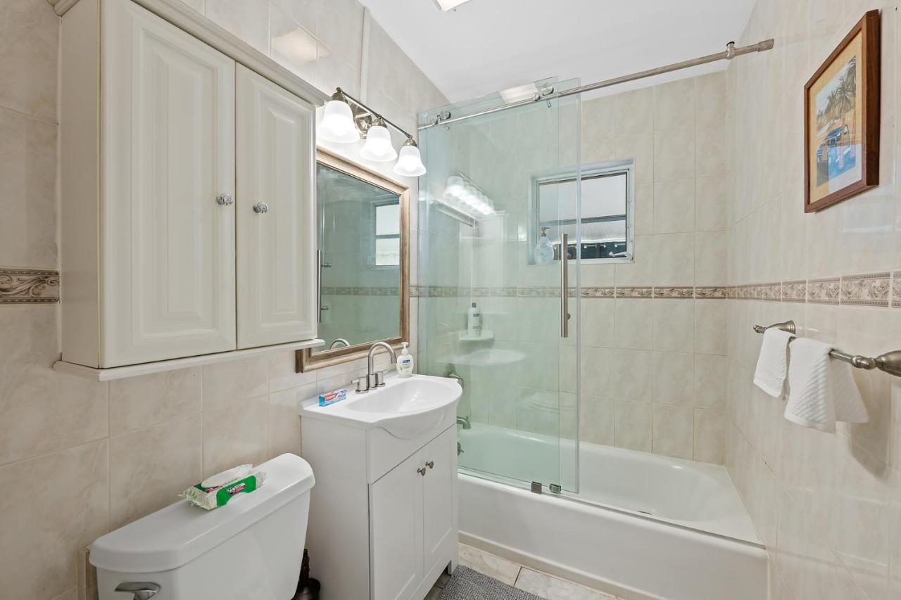 Comfy Bnb W/ King Bed + Work/Travel + Beach 8 Min Hallandale Beach Buitenkant foto
