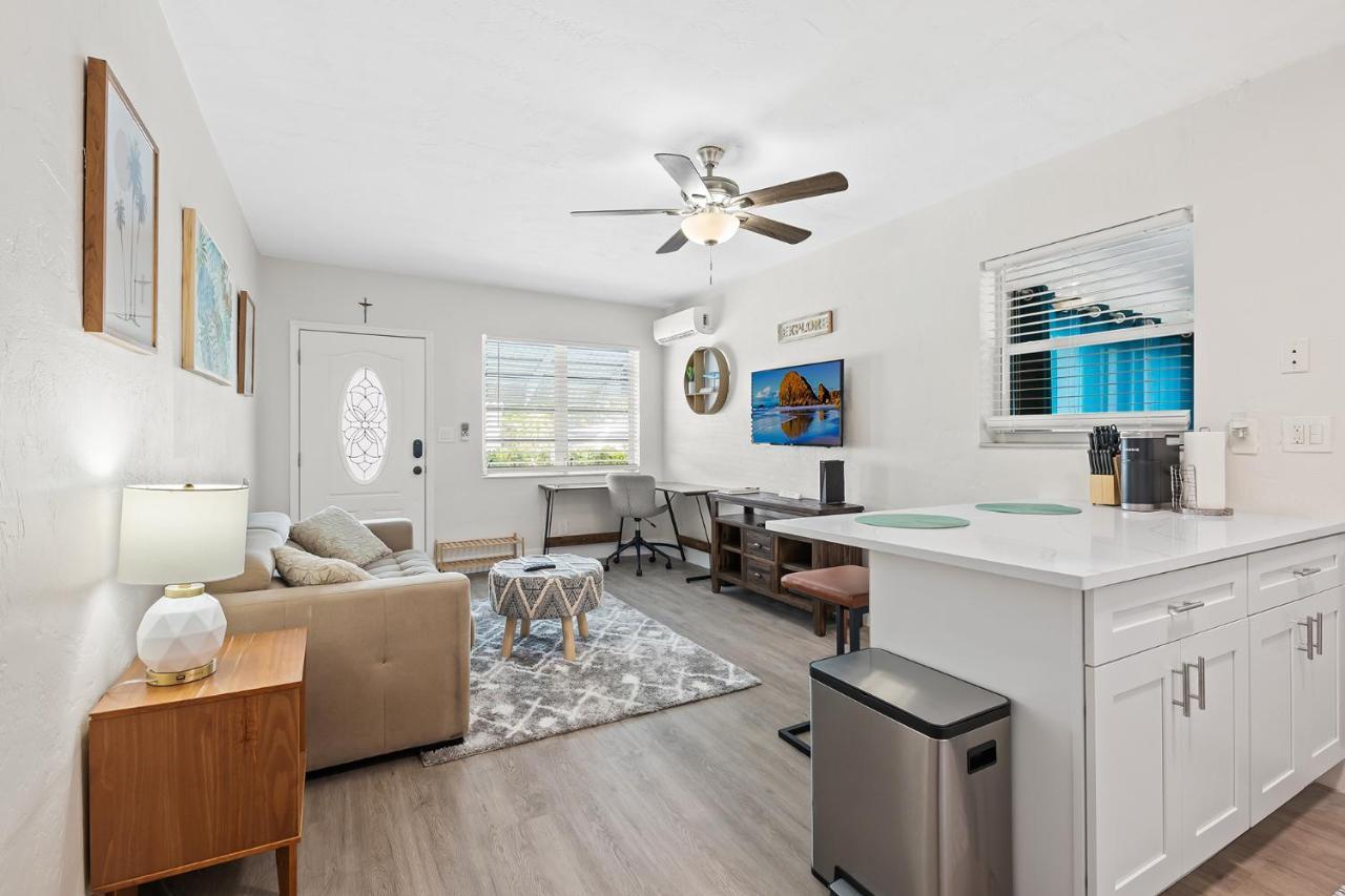 Comfy Bnb W/ King Bed + Work/Travel + Beach 8 Min Hallandale Beach Buitenkant foto